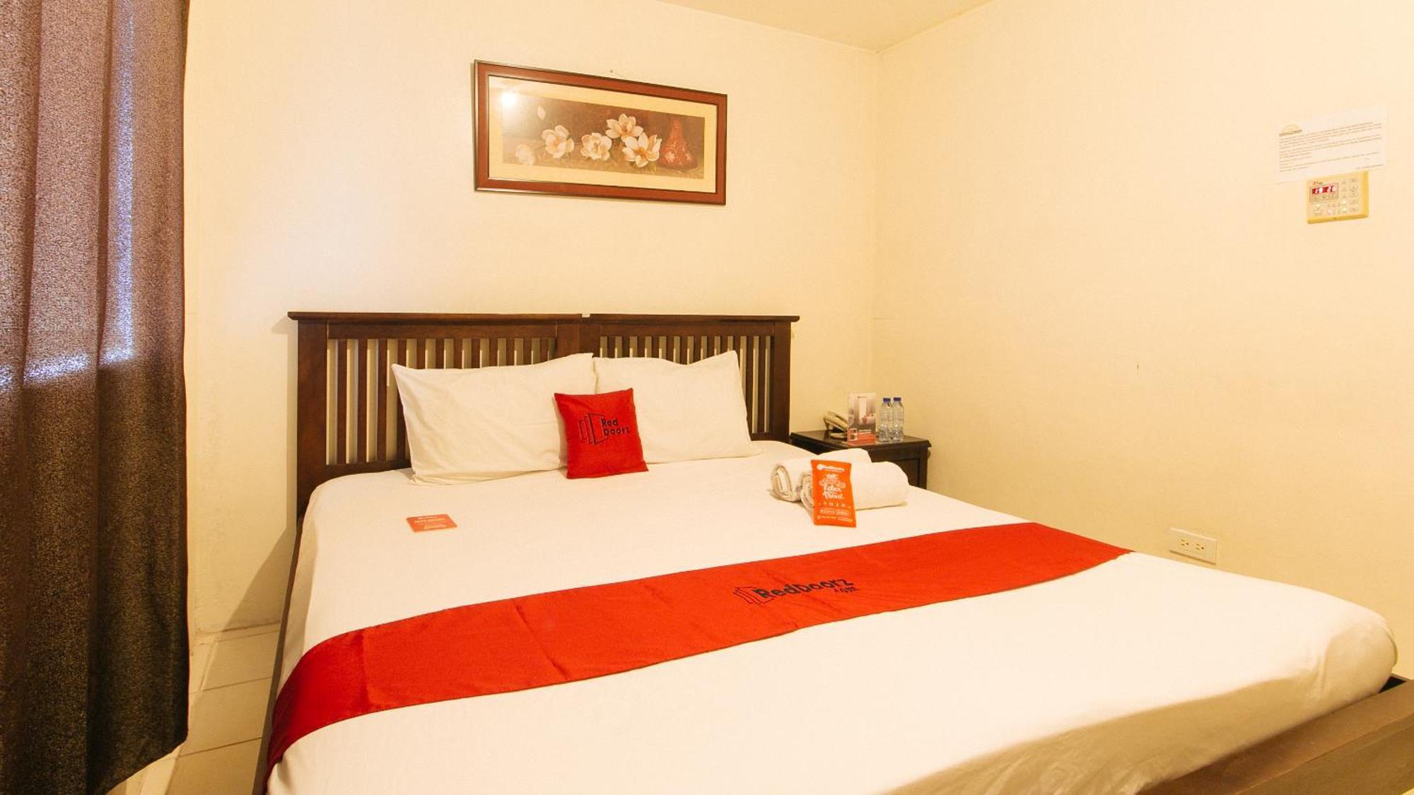 Reddoorz Plus @ E Rodriguez Corner Banawe Quezon City Εξωτερικό φωτογραφία