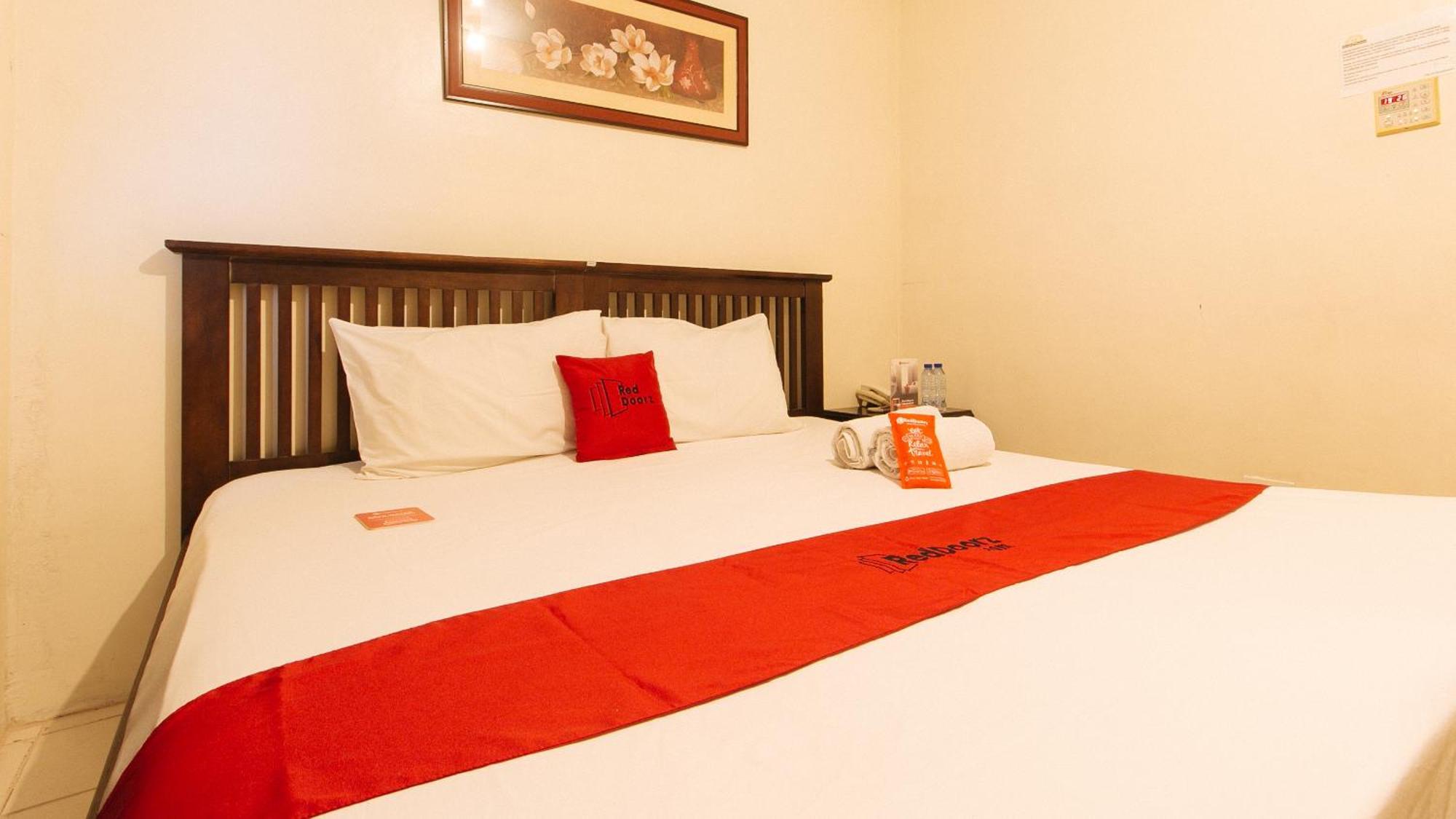 Reddoorz Plus @ E Rodriguez Corner Banawe Quezon City Εξωτερικό φωτογραφία