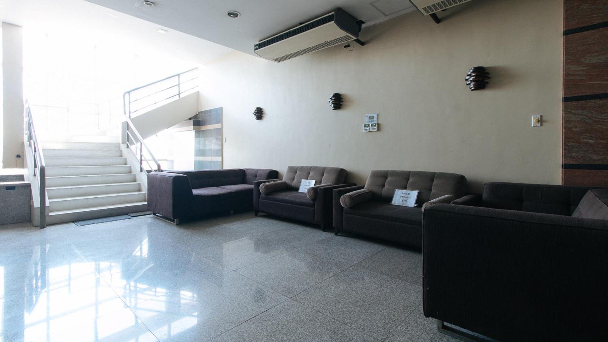 Reddoorz Plus @ E Rodriguez Corner Banawe Quezon City Εξωτερικό φωτογραφία