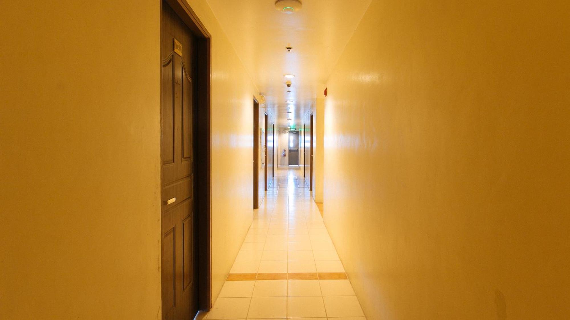 Reddoorz Plus @ E Rodriguez Corner Banawe Quezon City Εξωτερικό φωτογραφία